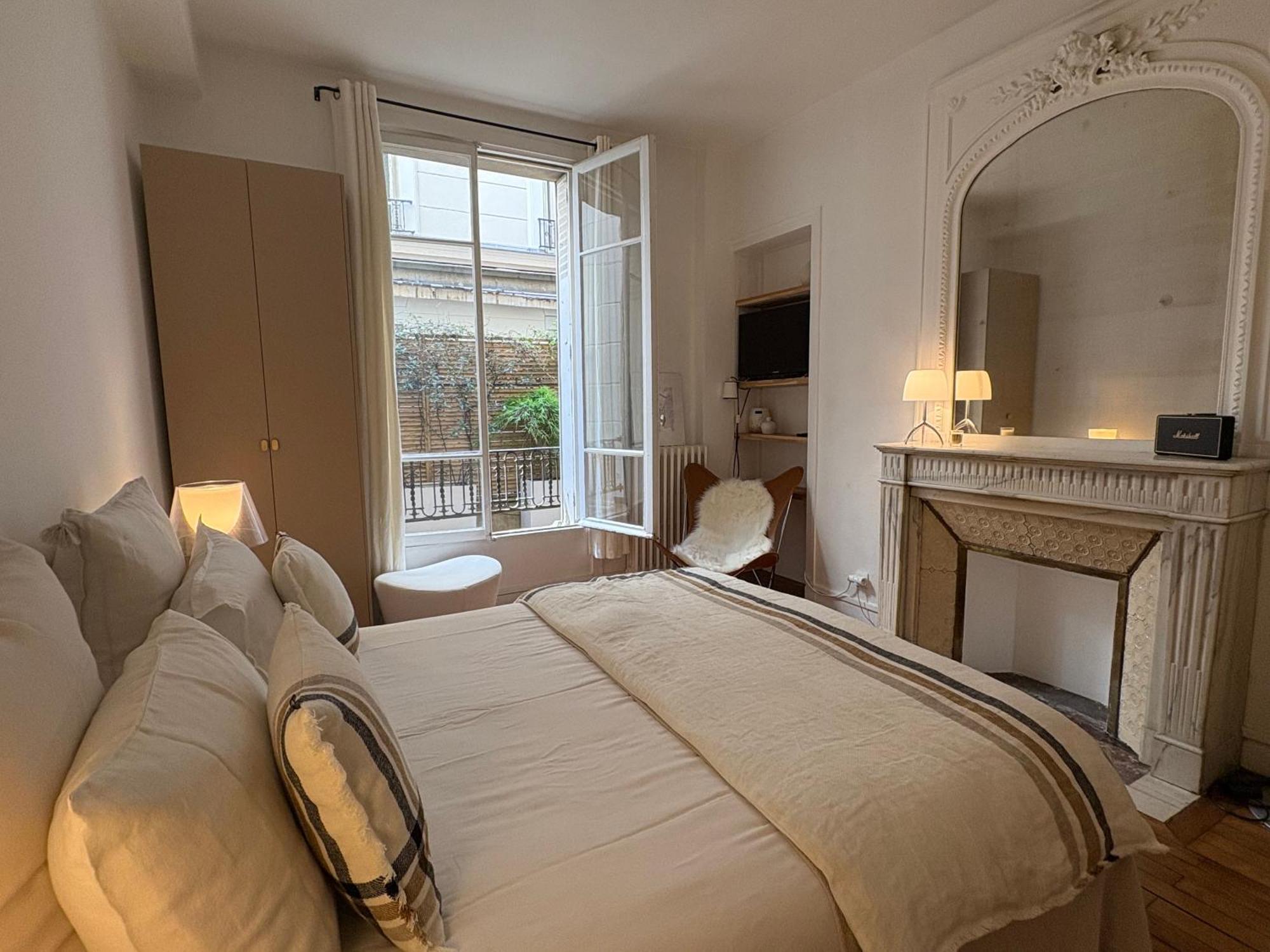 Apartment Comme Maison A Deux Pas De L'arc De Triomphe