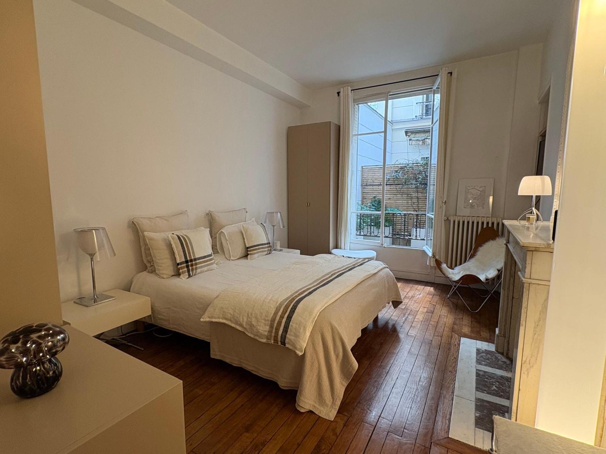 Apartment Comme Maison A Deux Pas De L'arc De Triomphe Paris