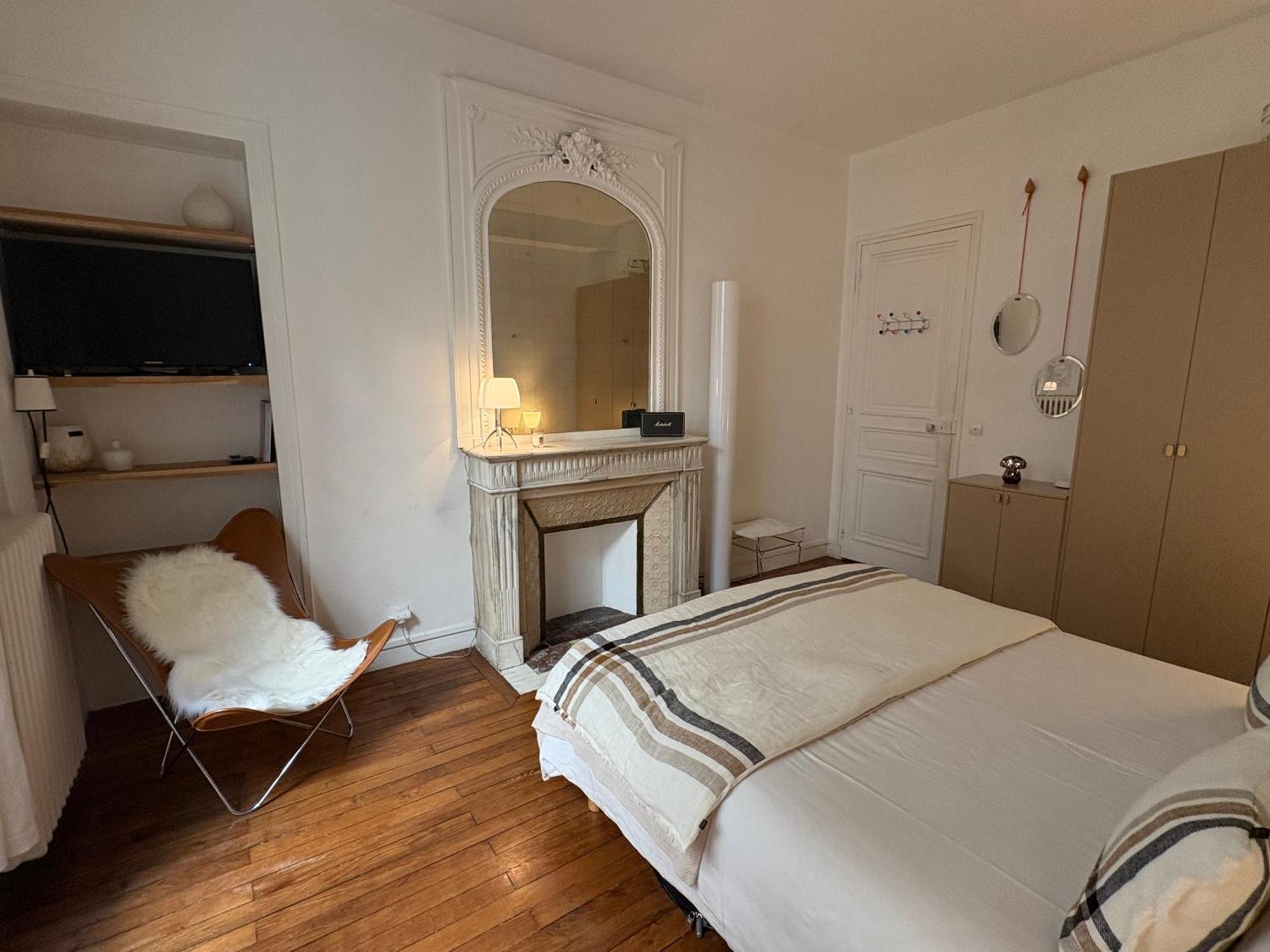 Comme Maison A Deux Pas De L'arc De Triomphe Apartment